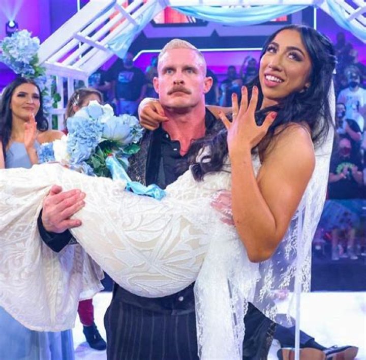 Dexter Lumis Wife Is Indi Hartwell, But Are They Real Life Couple? WWE Wedding Making Doubts