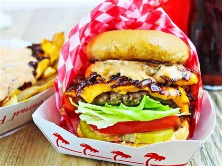 Discover The Secrets Behind The Success Of In-N-Out Burger's Inspiring Owner