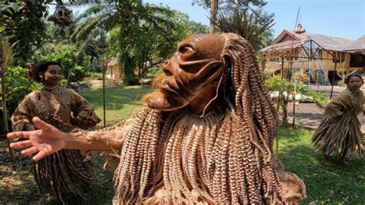 Unveiling Pete Davidson's Rich Ethnic Heritage: Surprising Discoveries