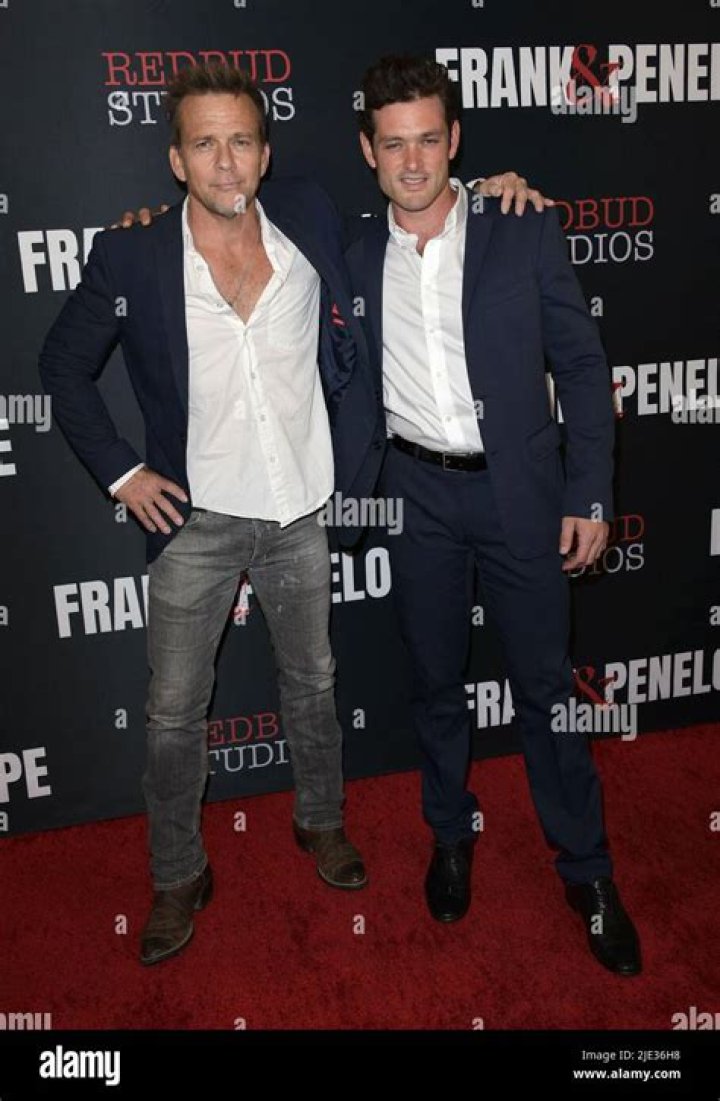 Unveiling The Close-Knit World Of Sean Patrick Flanery's Family